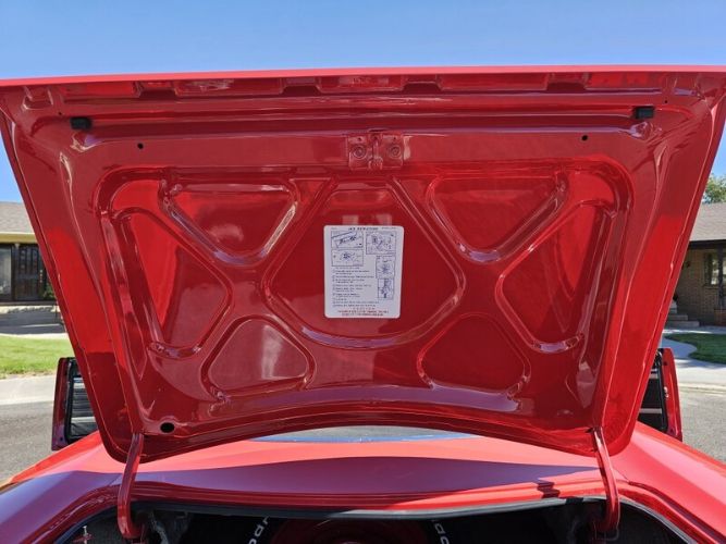 Unknown-Roadrunner-1970-Red-Black-5