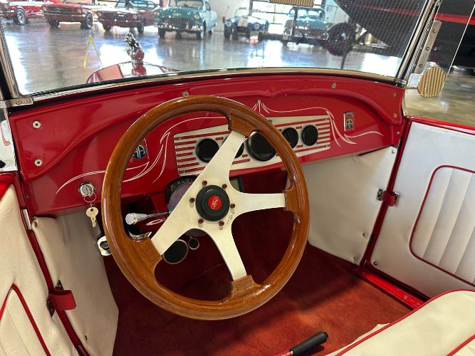 Unknown-Roadster-1929-Red-White-Vinyl-25