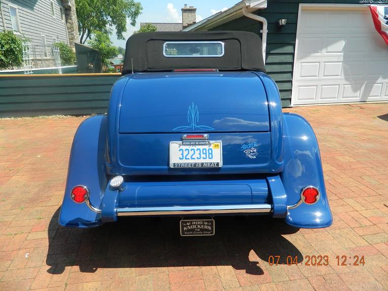 Unknown-Roadster-1932-BLUE-WHITE-LEATHER-3