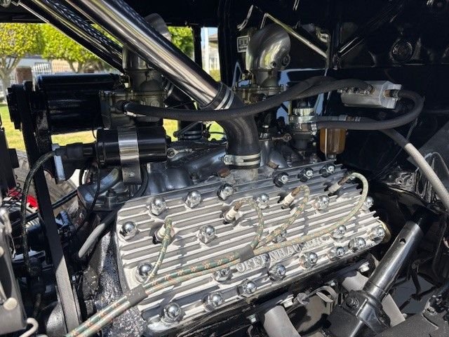 Unknown-Roadster-1932-Black-tan-11