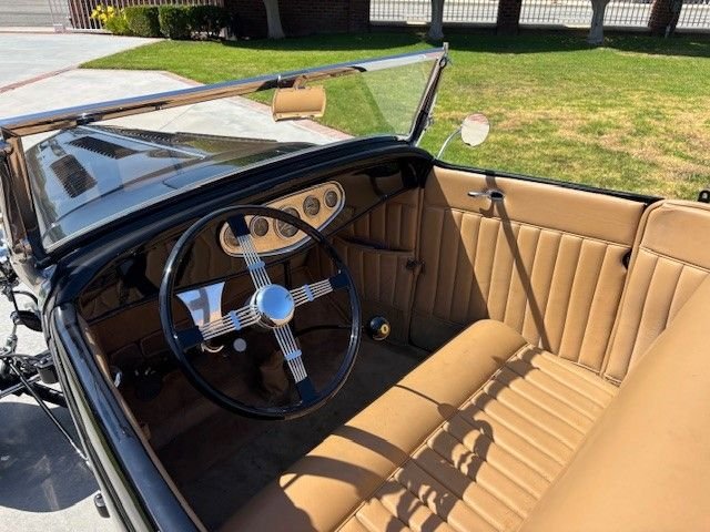 Unknown-Roadster-1932-Black-tan-15