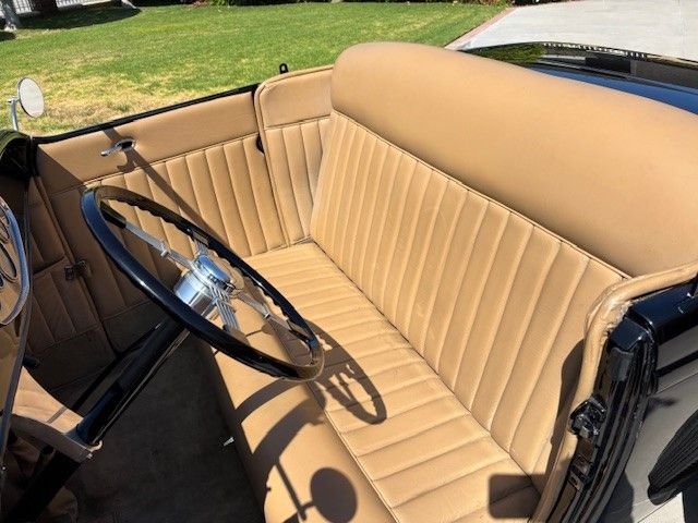Unknown-Roadster-1932-Black-tan-18