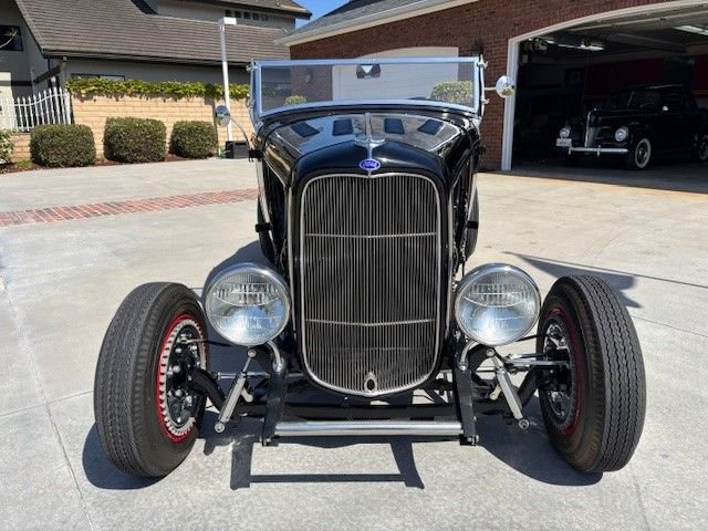 Unknown-Roadster-1932-Black-tan-21