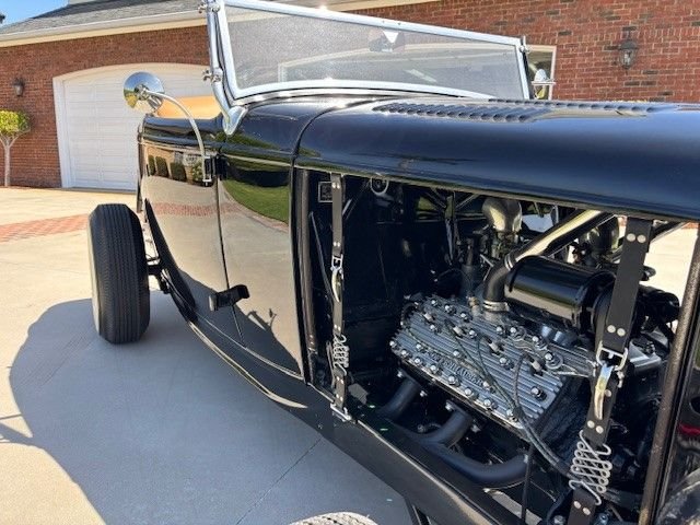 Unknown-Roadster-1932-Black-tan-22