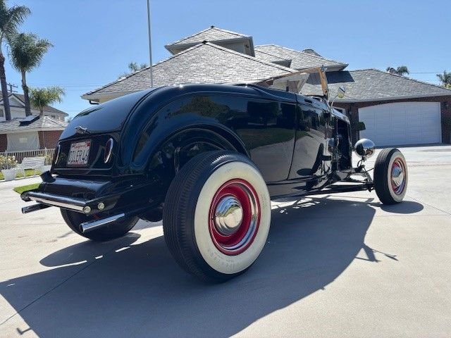 Unknown-Roadster-1932-Black-tan-23
