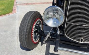 Unknown-Roadster-1932-Black-tan-24