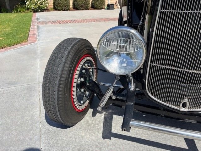 Unknown-Roadster-1932-Black-tan-24