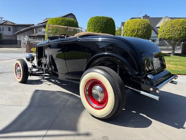 Unknown-Roadster-1932-Black-tan-5