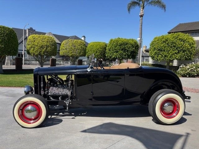 Unknown-Roadster-1932-Black-tan