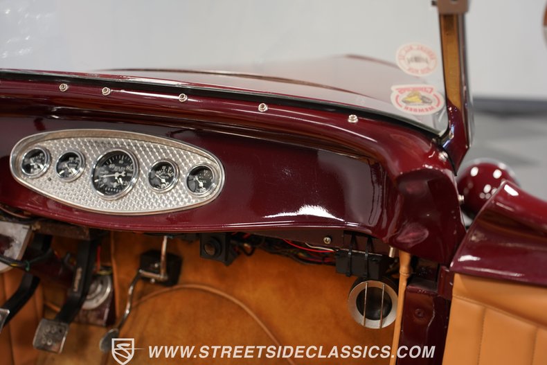 Unknown-Roadster-1932-Burgundy-Tan-19