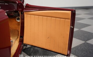 Unknown-Roadster-1932-Burgundy-Tan-20