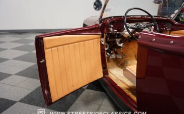 Unknown-Roadster-1932-Burgundy-Tan-41