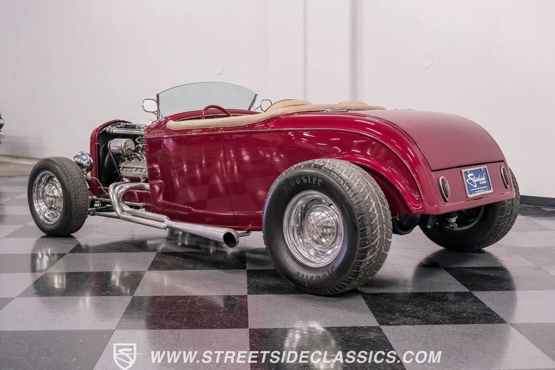 Unknown-Roadster-1932-Candy-Apple-Red-Beige-10