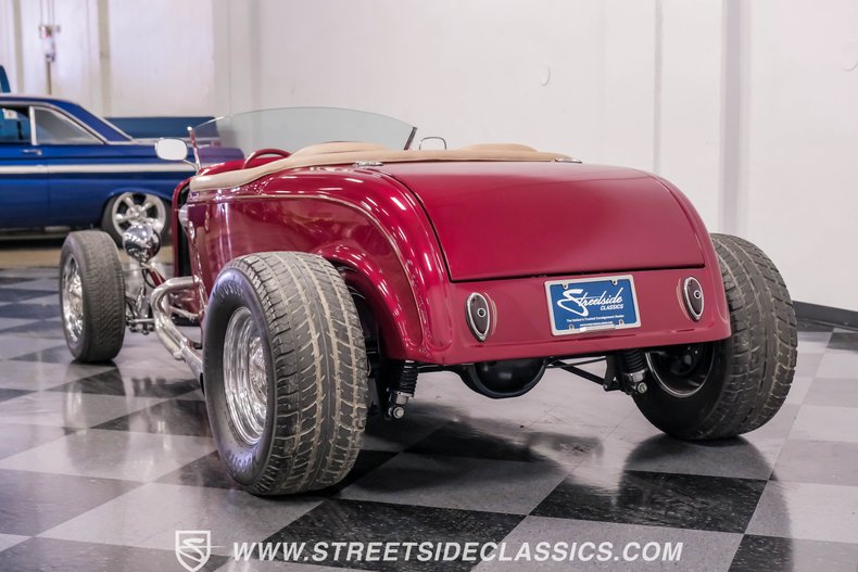 Unknown-Roadster-1932-Candy-Apple-Red-Beige-12