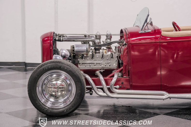 Unknown-Roadster-1932-Candy-Apple-Red-Beige-19