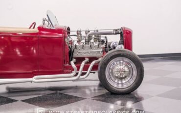 Unknown-Roadster-1932-Candy-Apple-Red-Beige-27