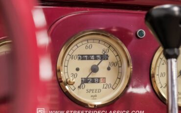 Unknown-Roadster-1932-Candy-Apple-Red-Beige-40