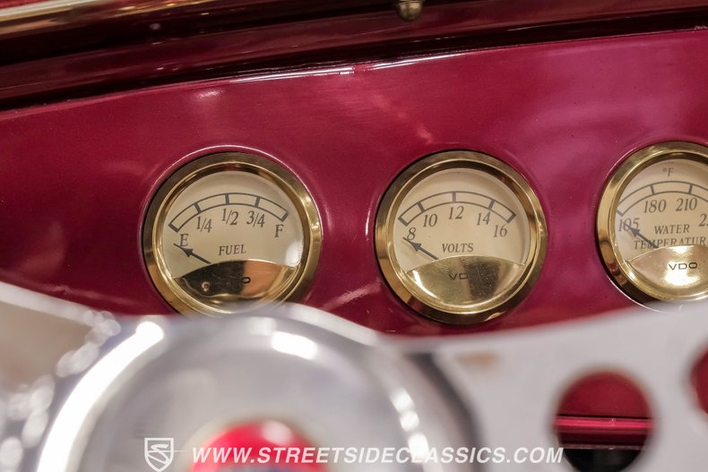 Unknown-Roadster-1932-Candy-Apple-Red-Beige-41