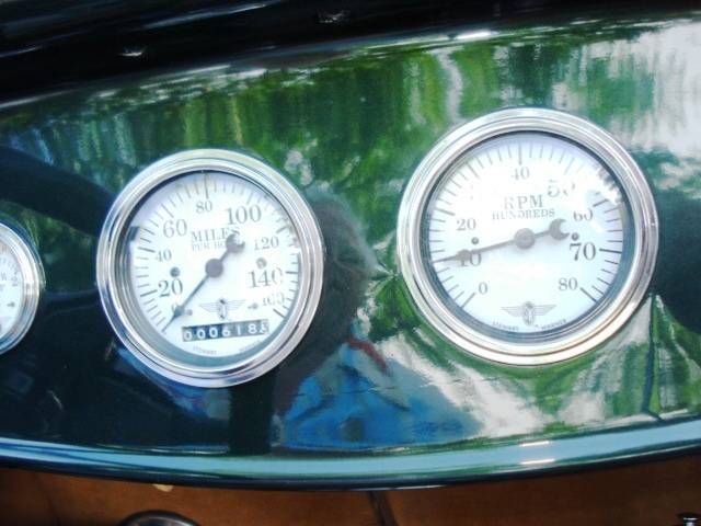Unknown-Roadster-1932-Green-Tan-Leather-7
