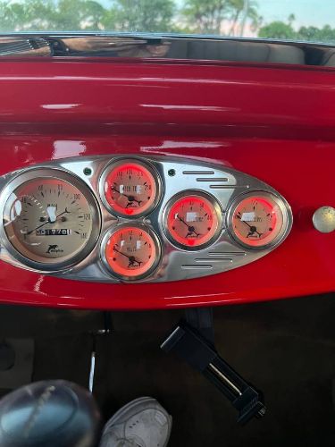 Unknown-Roadster-1932-Red-Leather-2