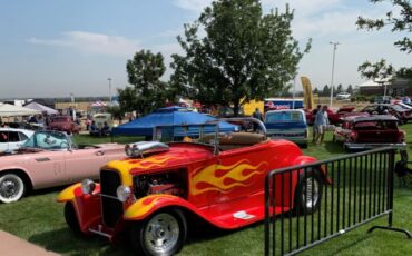 Unknown-Roadster-1932-Red-with-flames-Tan-Vinyl-3