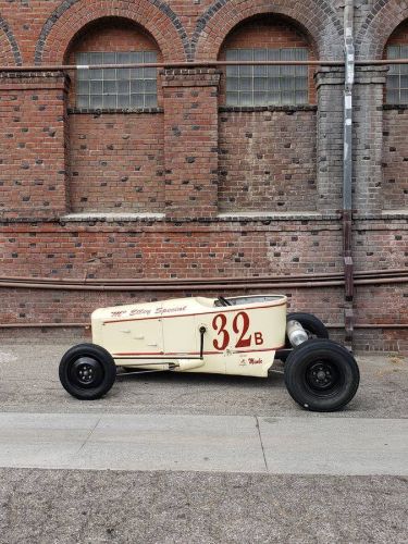 Unknown-Roadster-1932-Yellow-14