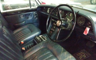 Unknown-Rolls-royce-silver-shadow-1975-blue-2