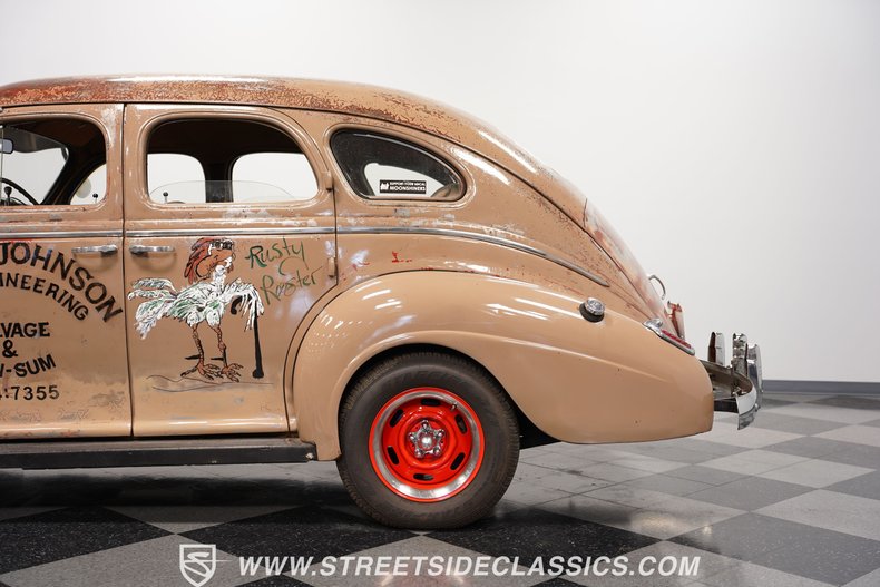 Unknown-Royal-1939-Brown-Tan-29