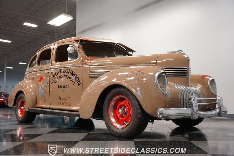 Unknown-Royal-1939-Brown-Tan-37