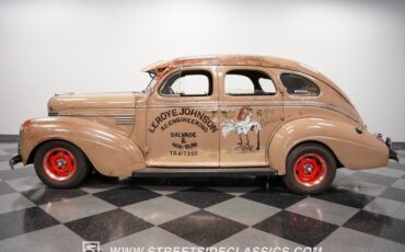 Unknown-Royal-1939-Brown-Tan