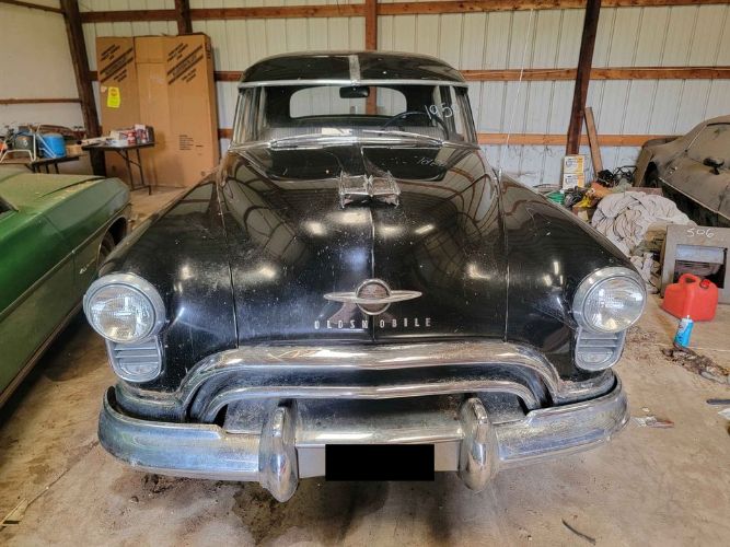 Unknown-Royale-1950-Black-Gray-1