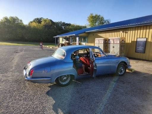 Unknown-S-type-1966-Blue-Red-Leather-14