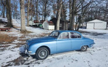 Unknown-S-type-1966-Blue-Red-Leather-2