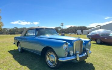 Unknown-S2-1961-Blue-Beige