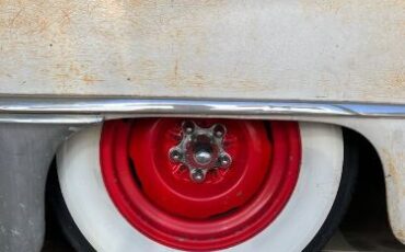 Unknown-Saratoga-1952-White-3