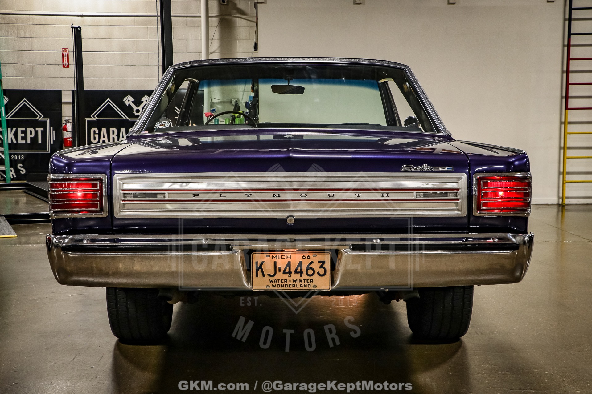 Unknown-Satellite-1966-Purple-Black-10