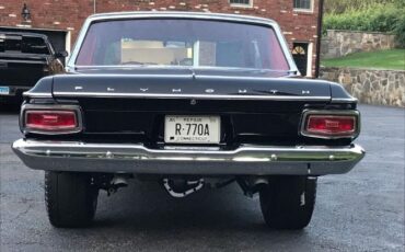 Unknown-Savoy-1964-Black-Red-3