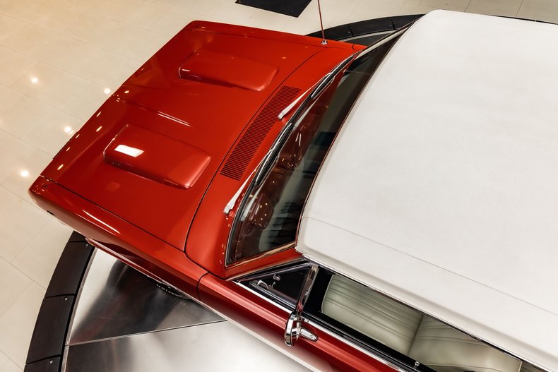 Unknown-Scamp-1971-Red-Cream-36