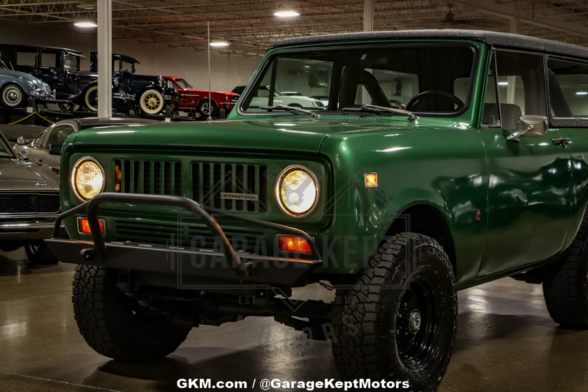 Unknown-Scout-1975-Green-Black-31