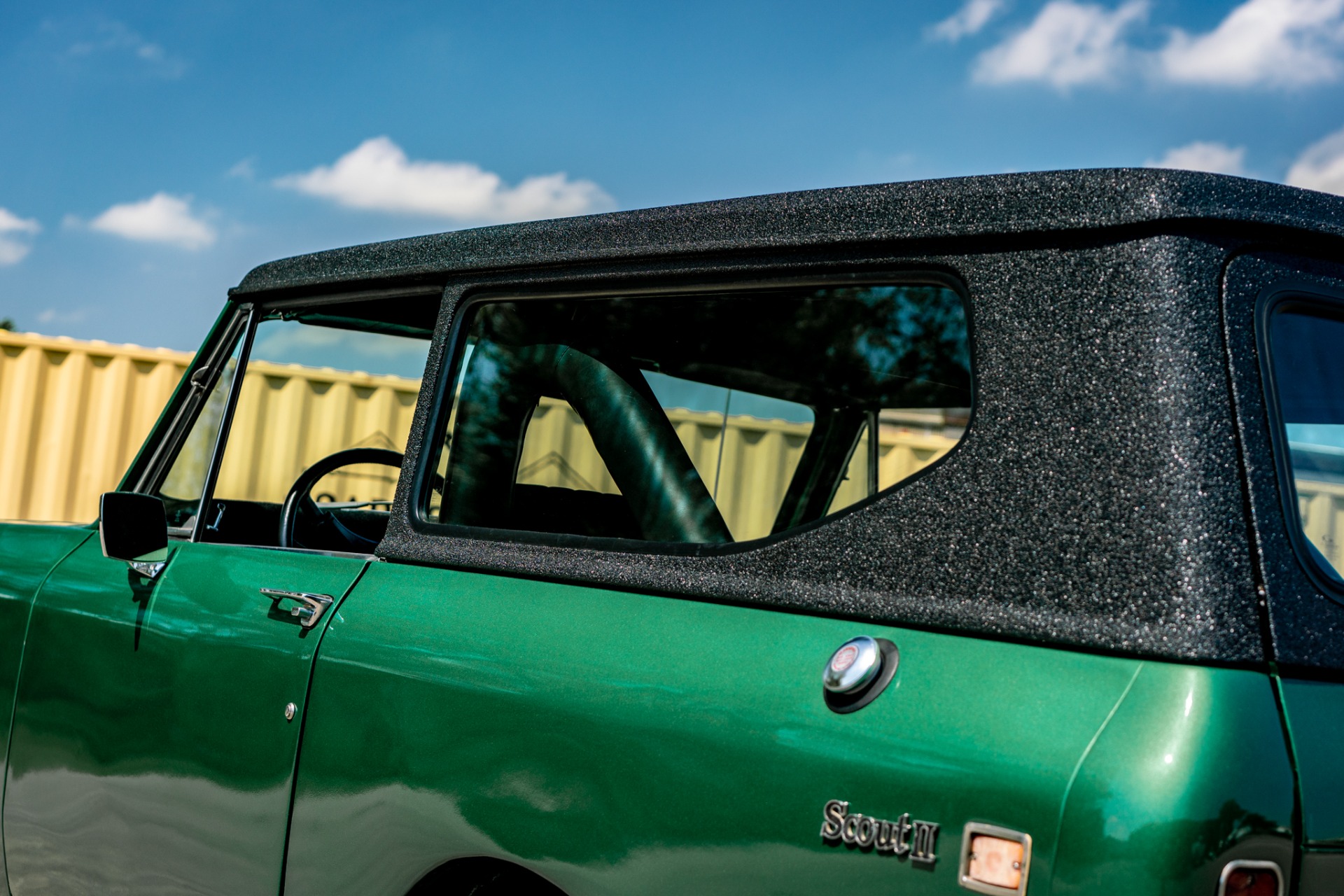 Unknown-Scout-1975-Green-Black-34