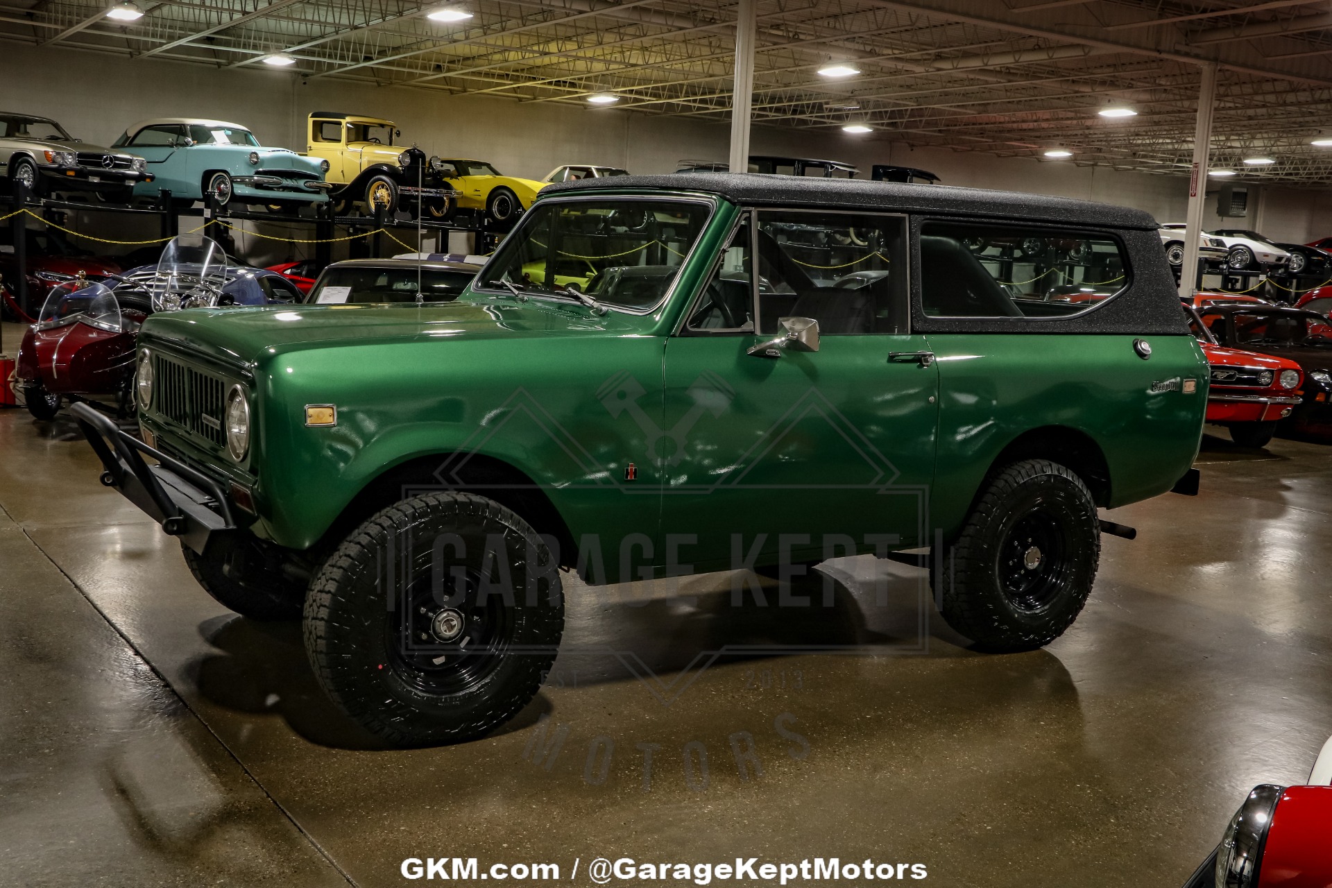 Unknown-Scout-1975-Green-Black-48