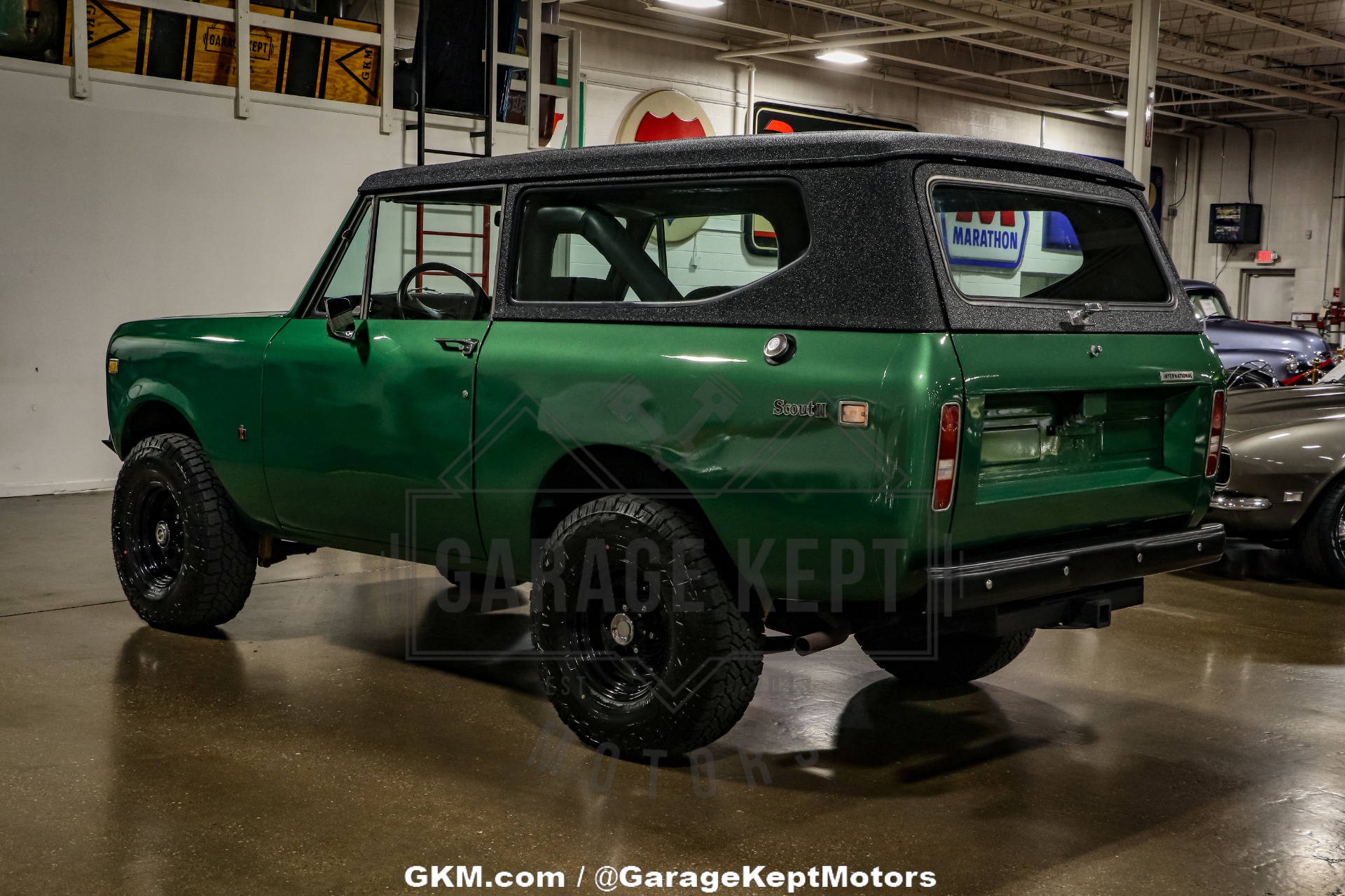 Unknown-Scout-1975-Green-Black-6