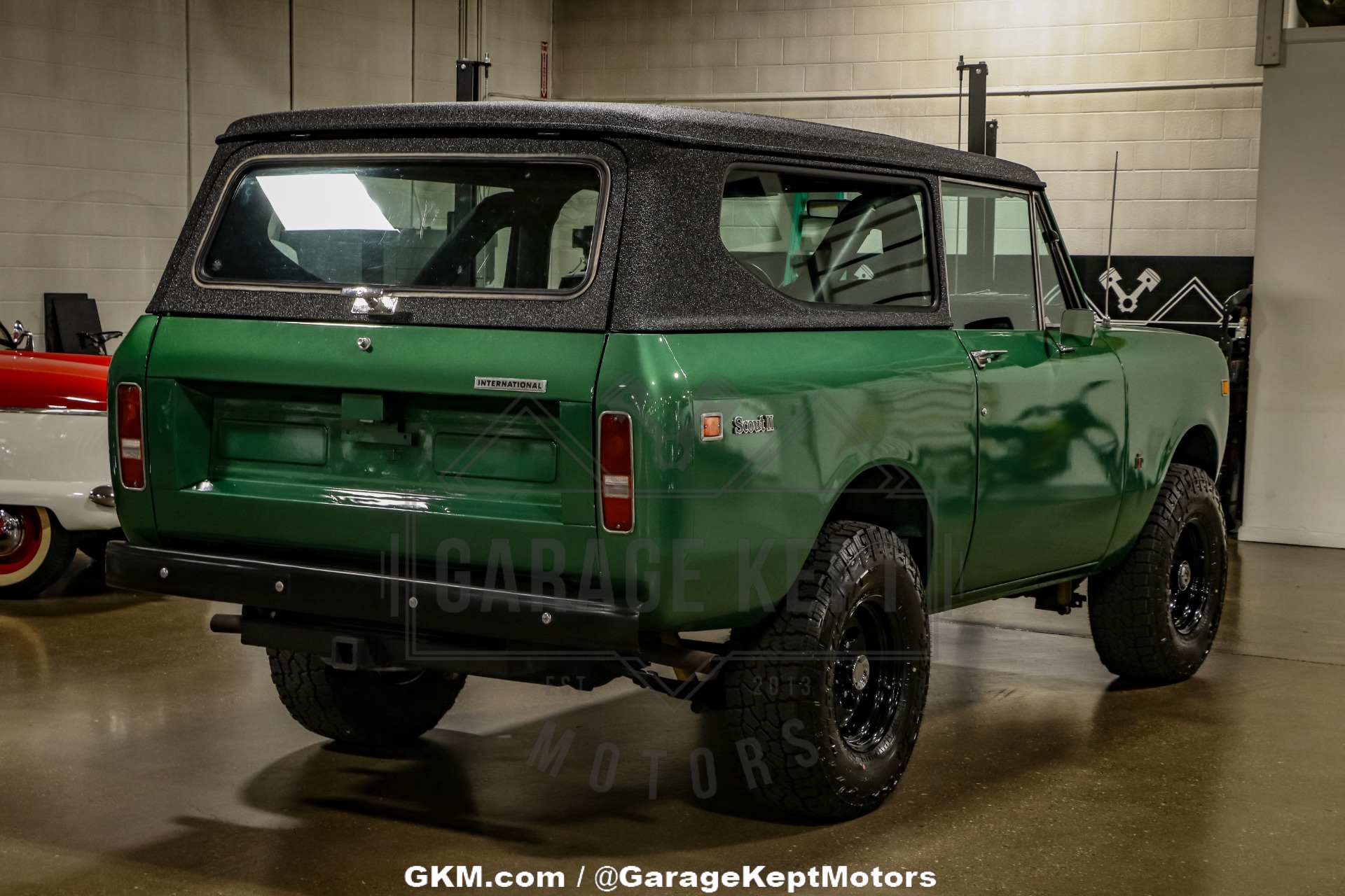 Unknown-Scout-1975-Green-Black-8