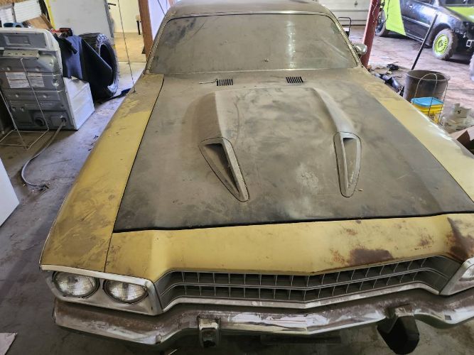 Unknown-Sebring-1974-Yellow-22