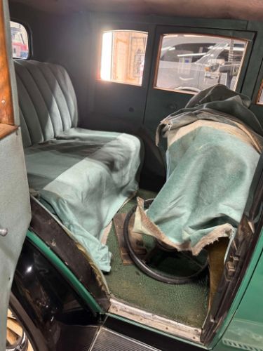 Unknown-Sedan-1928-Green-10