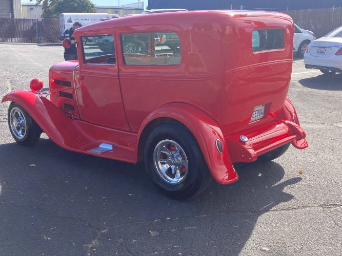 Unknown-Sedan-1930