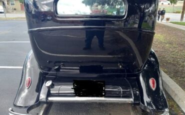 Unknown-Sedan-1932-Black-Black-1