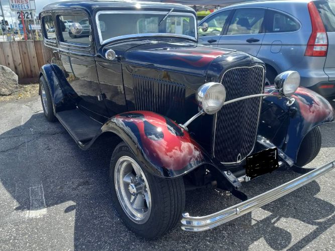 Unknown-Sedan-1932-Black-Black-3