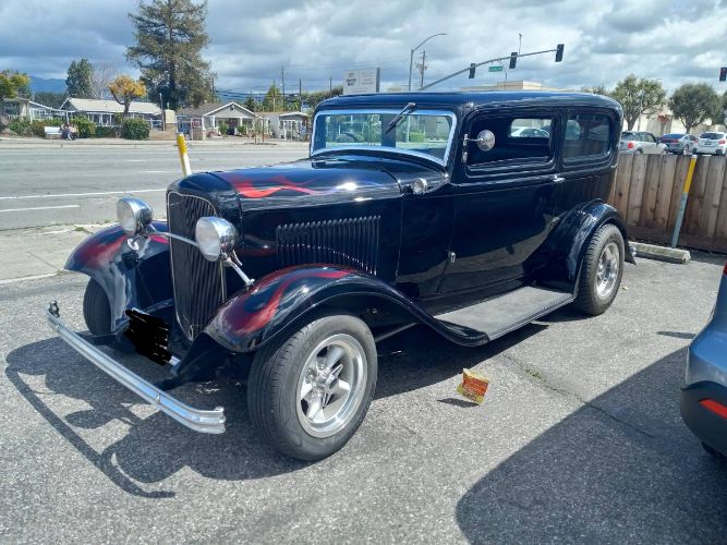 Unknown-Sedan-1932-Black-Black-4
