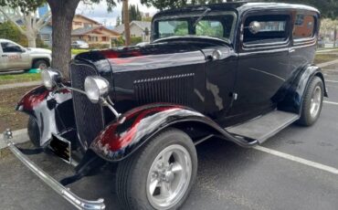 Unknown-Sedan-1932-Black-Black-7